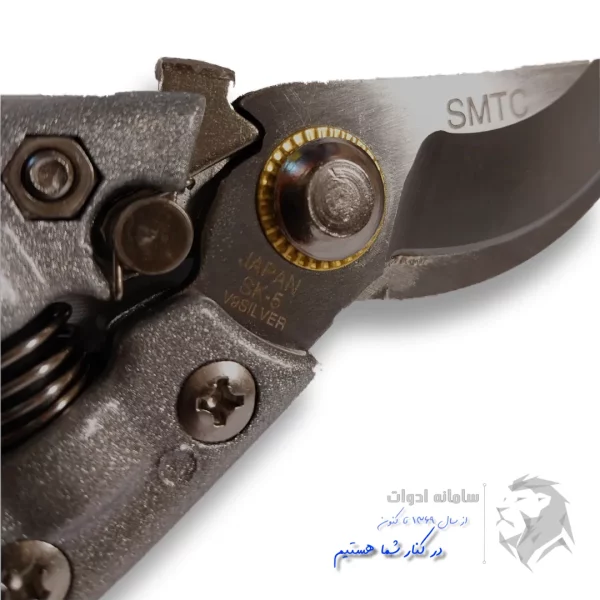 نوع متریال و ساخت ژاپن هک شده روی قیچی باغبانی ژاپنی SMTC