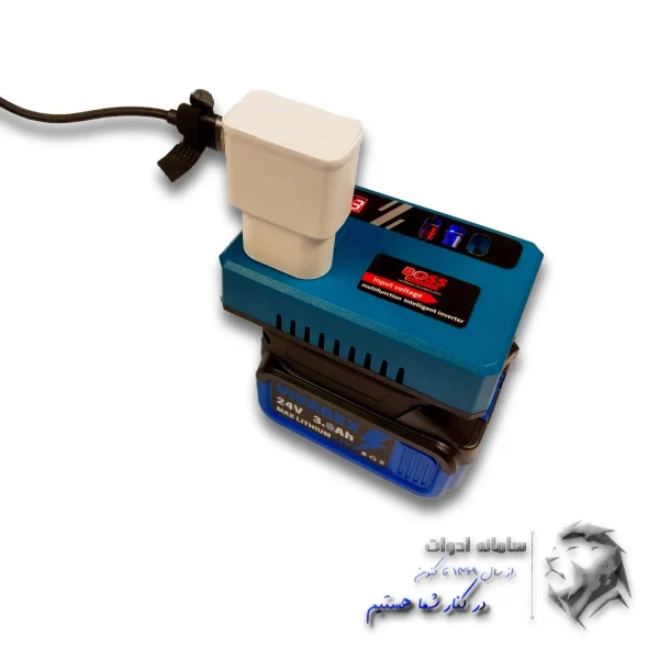 تصویر مبدل باتری به برق شهری باس در حال استفاده